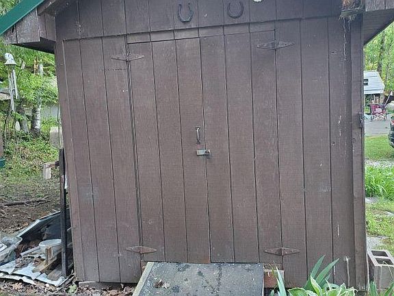 5th image of 5319 S Lakeview St