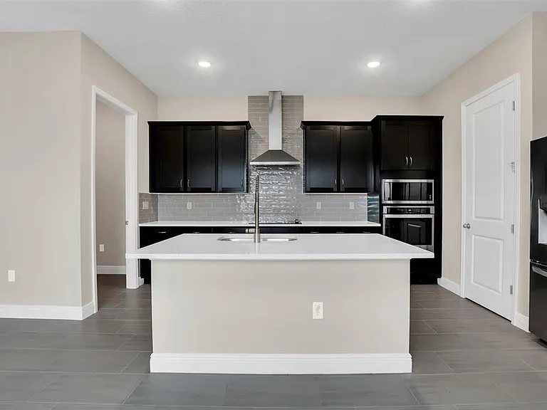 2953 Voyager Ave — Photo 11