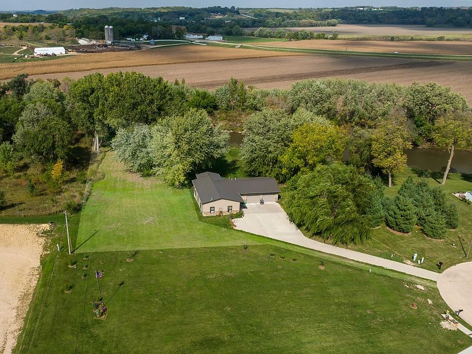 1st image of 516 Shoreline Dr