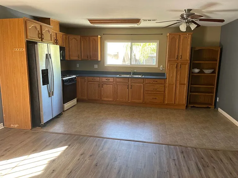 1015 Harbison Canyon Rd — Photo 8