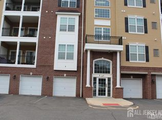 611 Doral Ct, Piscataway, NJ 08854