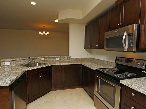 5th image of 15680 Santorini Ln #B311