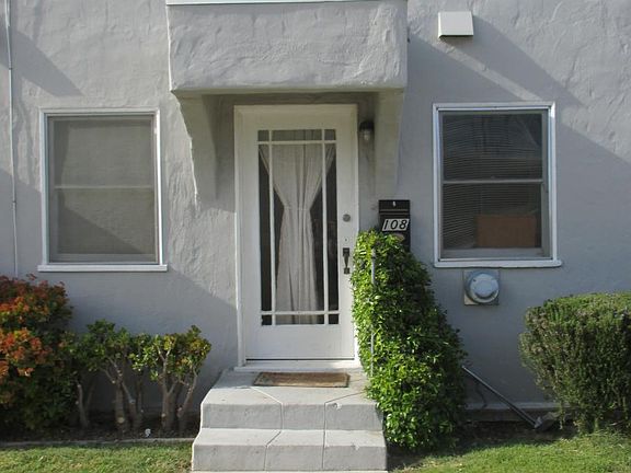 2nd image of 108 S Dos Caminos Ave