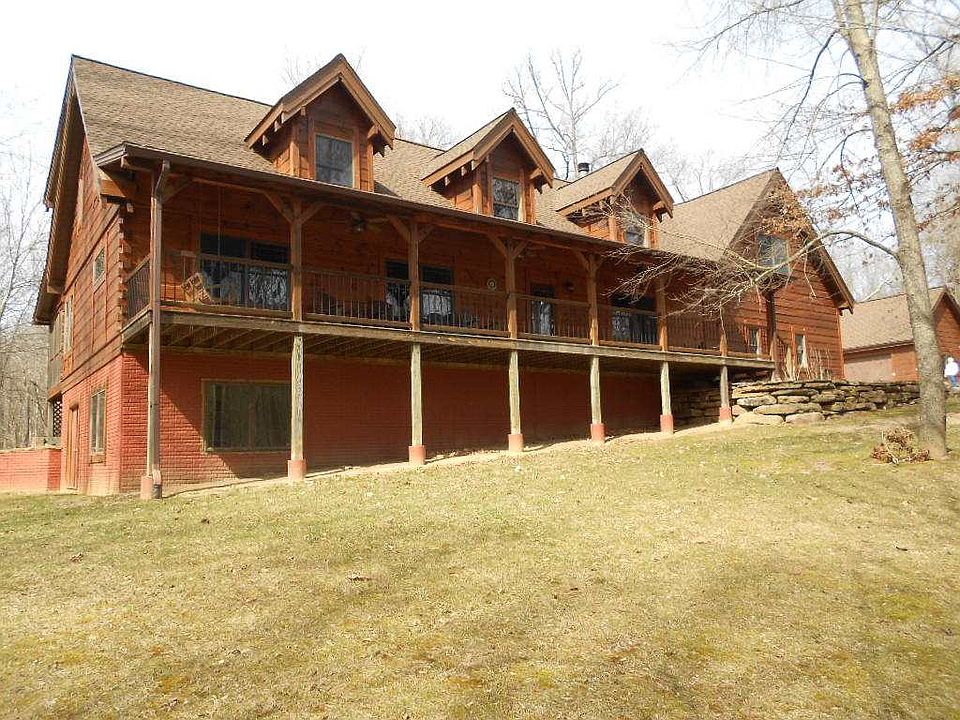 1st image of 365 W Deering Ave