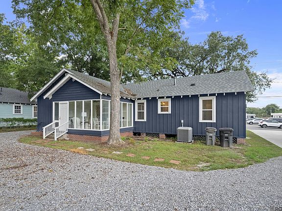 3rd image of 3724 Perkins Rd