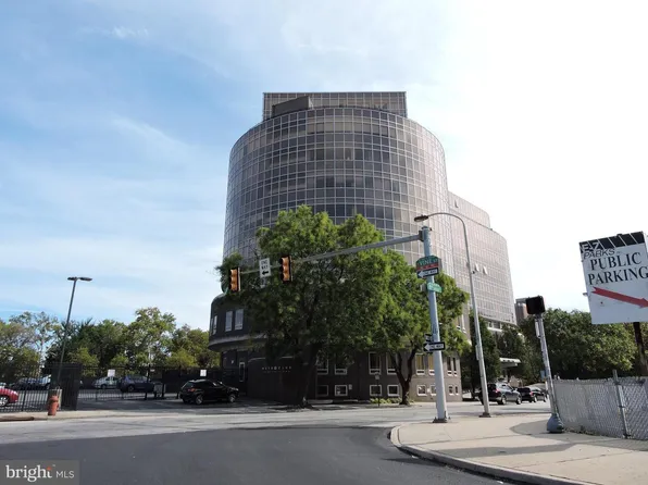 201 N 8th St APT 404, Philadelphia, PA 19106