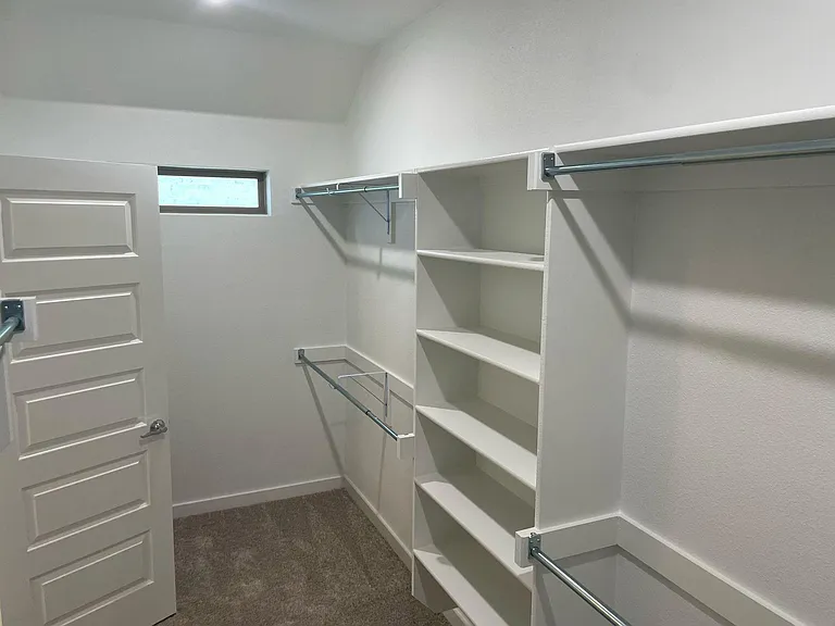1404 Mahogany Dr — Photo 14