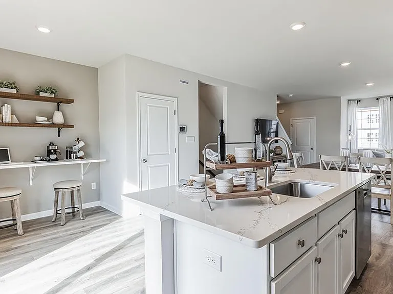 278 Macoun Way — Photo 4