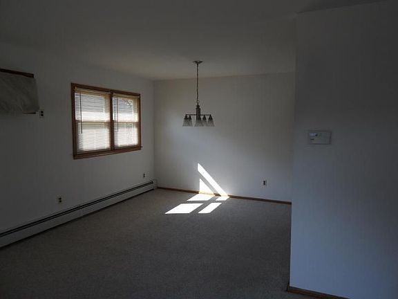 3rd image of 81 Gless Ave