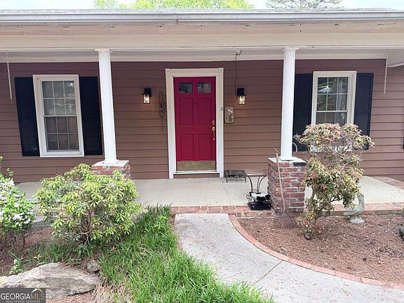5th image of 3033 Riviera Dr NW
