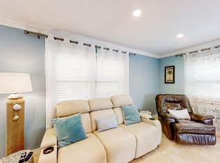 907 Sago Palm Way, Apollo Beach, FL 33572