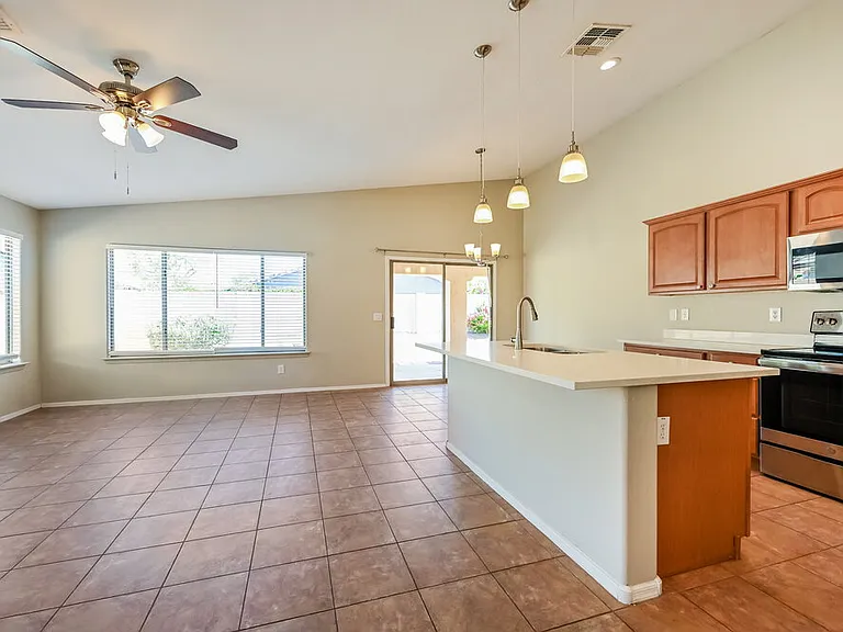 3026 W Rapalo Rd — Photo 7