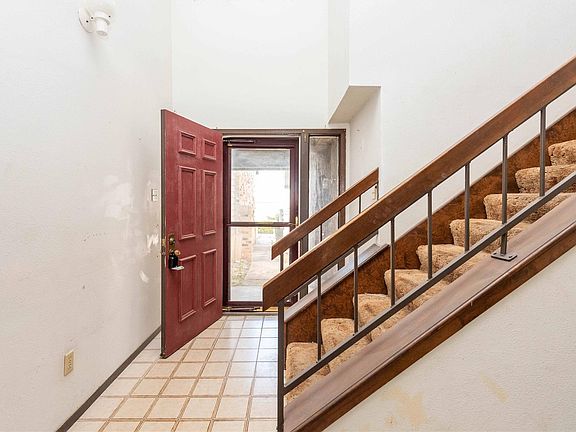 3rd image of 7203 Coronado Cir