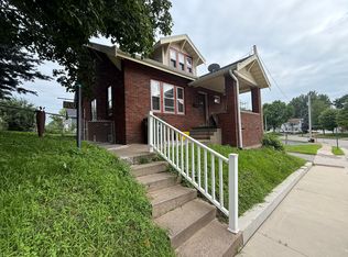 800 Auburn St, Dubuque, IA 52001