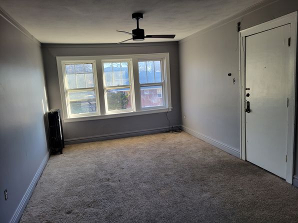 1004 W Douglas St #3