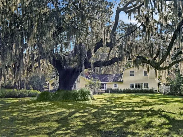 118 Mackqueen Dr, Brunswick, GA 31525