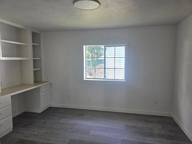 10037 1st Ave S — Photo 4