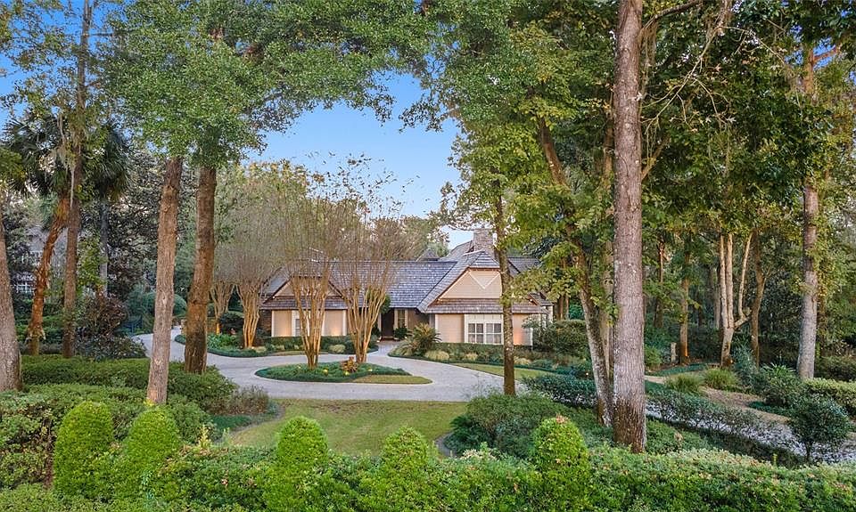 1st image of 7819 SE 12th Cir