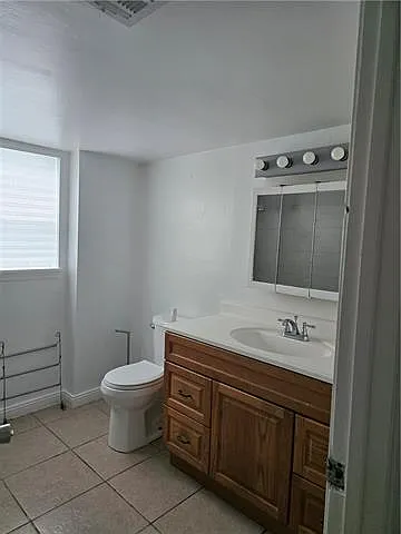 3718 Franklin Ave — Photo 13