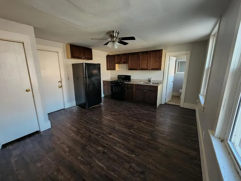 511 E Cherry St #3 — Photo 1