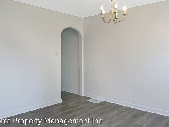 3rd image of 914 Baltimore Ave
