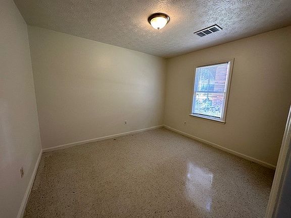 5th image of 1503 9th Ave E