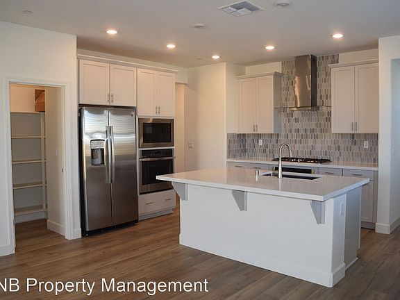 3rd image of 7840 Nutmeg Ln