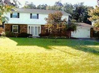 4251 Rose Garden Dr, Toledo, OH 43623