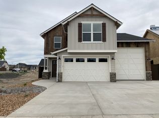 4214 SW 43rd St, Redmond, OR 97756