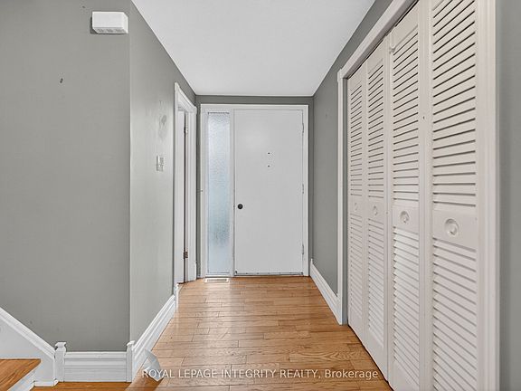 2nd image of 46 Saint Remy Dr