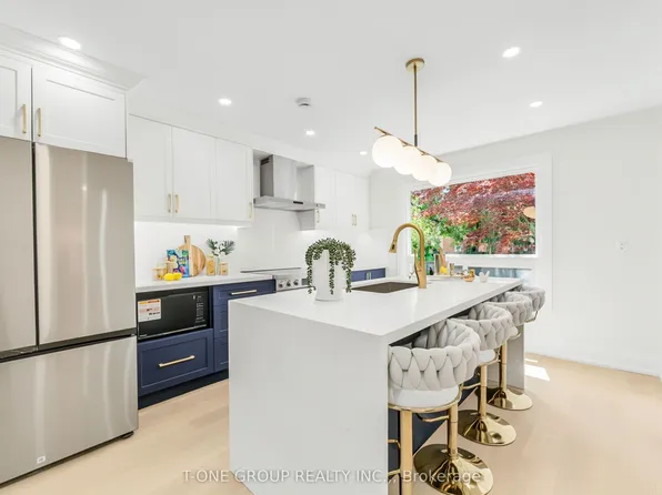 57 Buchanan Dr, Markham, ON L3R 4C4