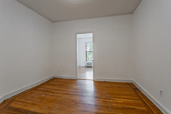 Rented by Bond New York | media 7