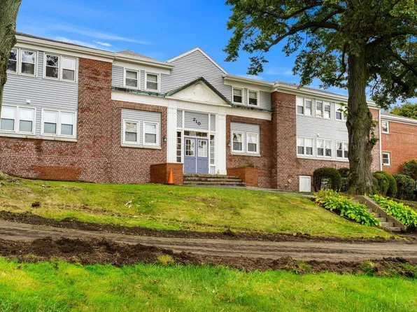 210 Washington St APT 11, Peabody, MA 01960