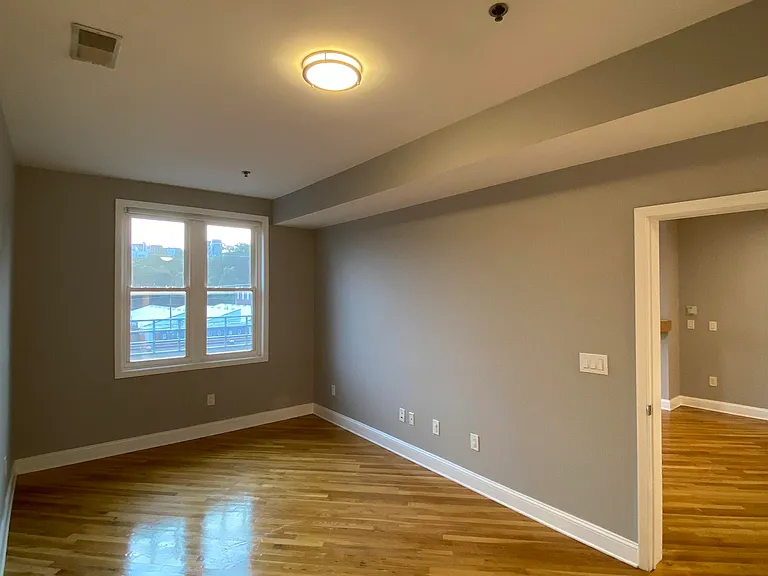 915 Madison St #6C — Photo 8