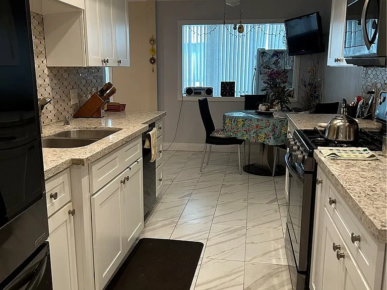 5315 Yarmouth Ave #216 — Photo 7