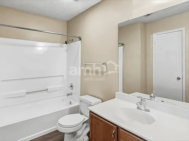 8010 Manderly Pl — Photo 13