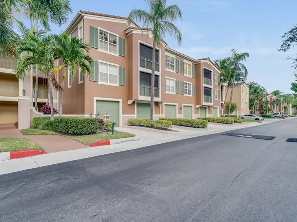 11780 Saint Andrews Pl, Wellington, FL