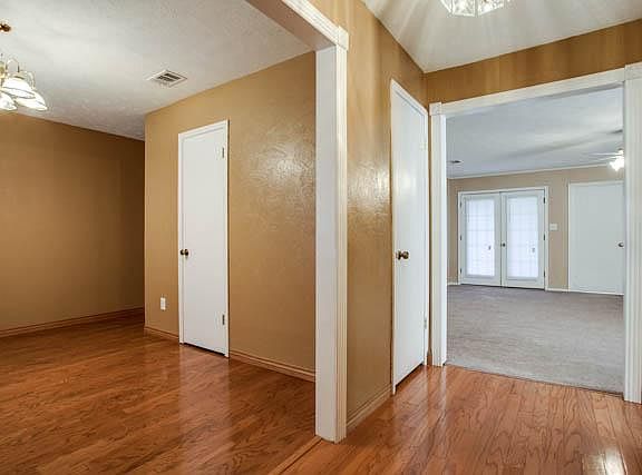 5th image of 1656 San Antone Ln