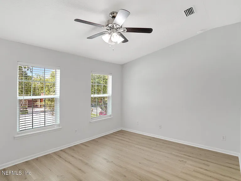 13305 Solar Dr — Photo 18