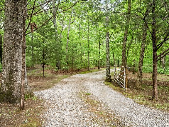 5th image of 154 Whitetail Ln