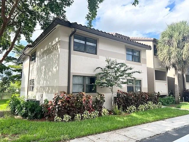 Building Photo - 9995 Nob Hill Ct #9995