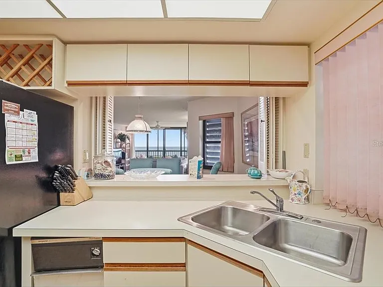 5611 Gulf Of Mexico Dr #3 — Photo 27
