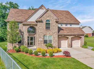 33976 Bartola Dr, Sterling Heights, MI 48312