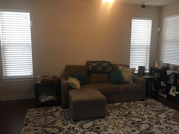 4th image of 11017 E 26th Ave