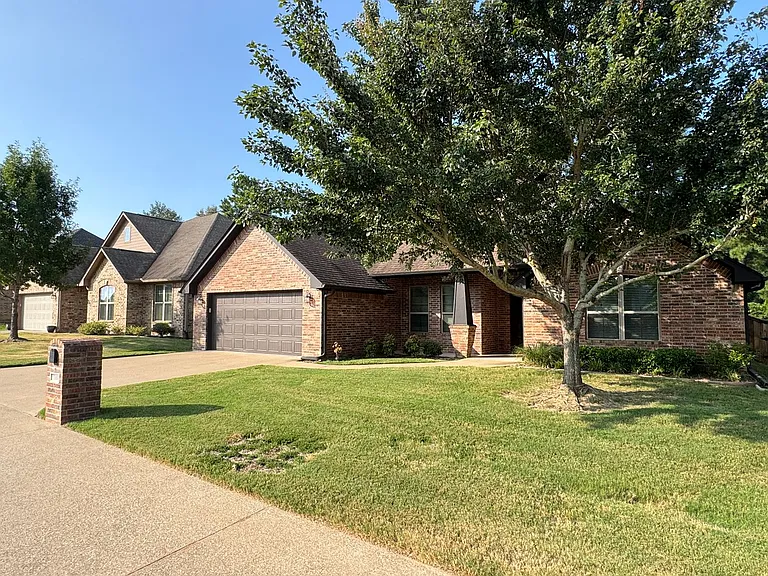 3980 Old Omen Rd — Photo 2