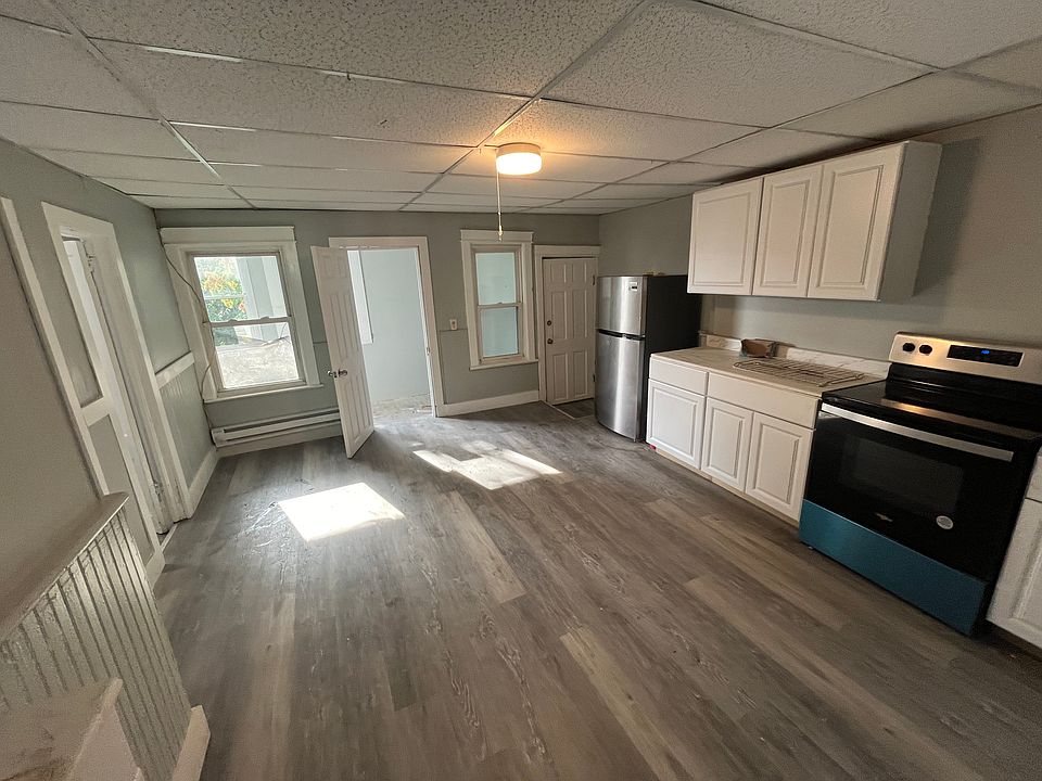 1st image of 367 1st St Unit 2