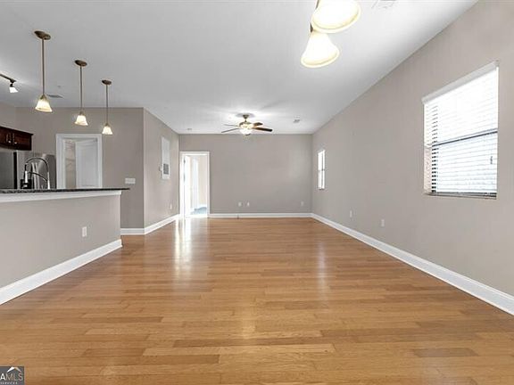 5th image of 2230 Cheshire Bridge Rd NE Unit 412