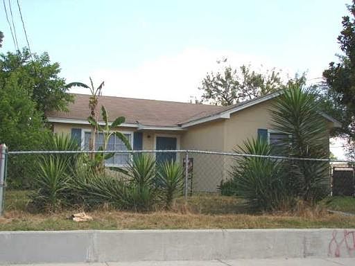 1st image of 143 LAS PALMAS DR