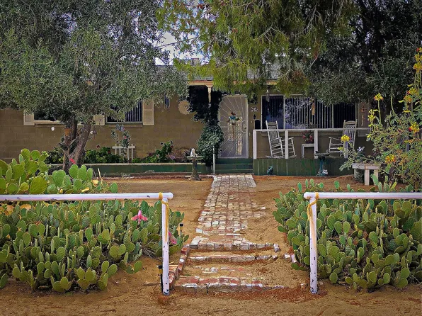 13306 E Avenue W11, Pearblossom, CA 93553