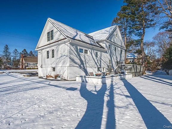 3rd image of 299 STRATTON Road